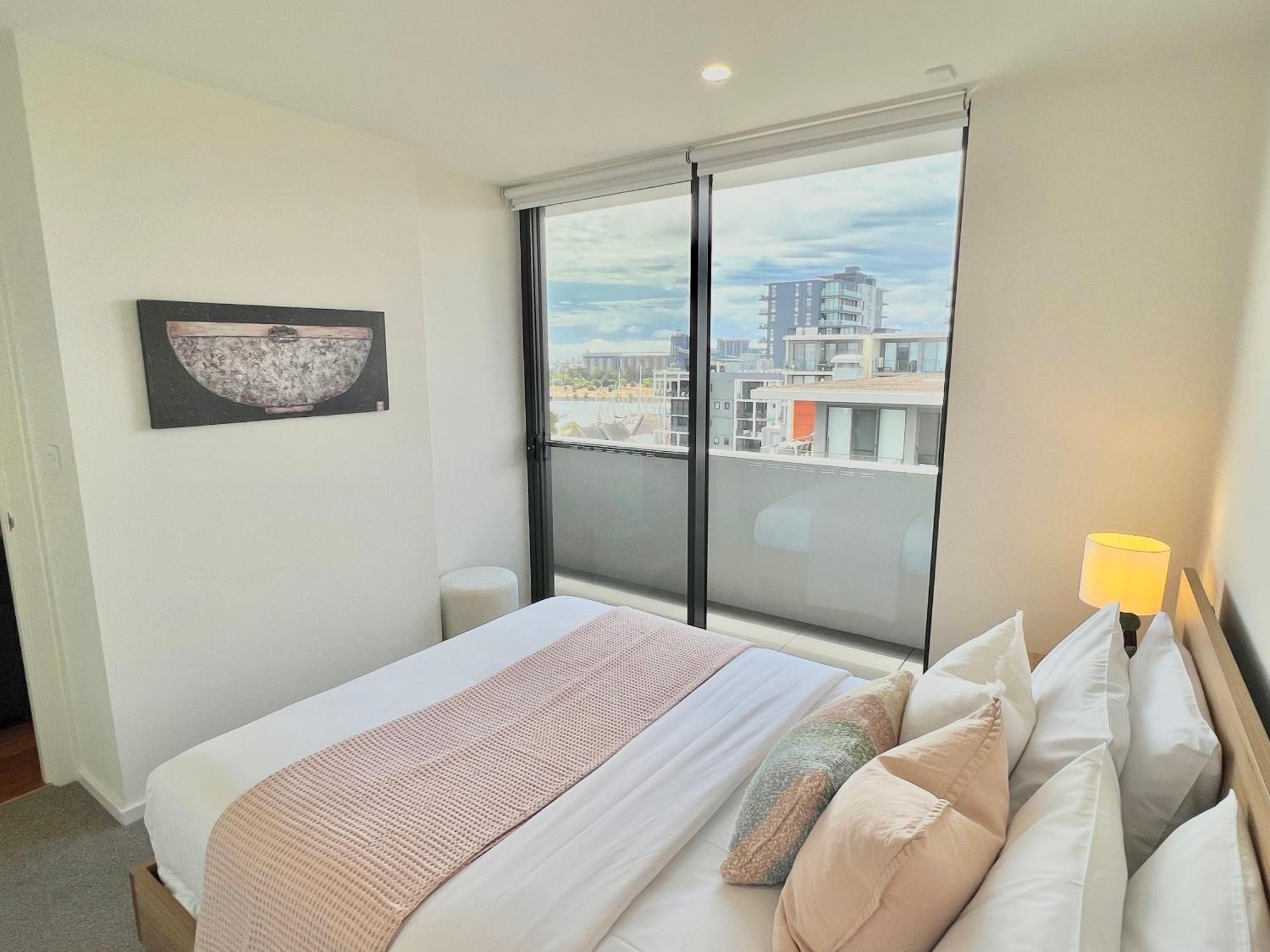Harbour Towers, Newcastle'S Elite Apartment Stays, Free Parking & Tram Access Bagian luar foto