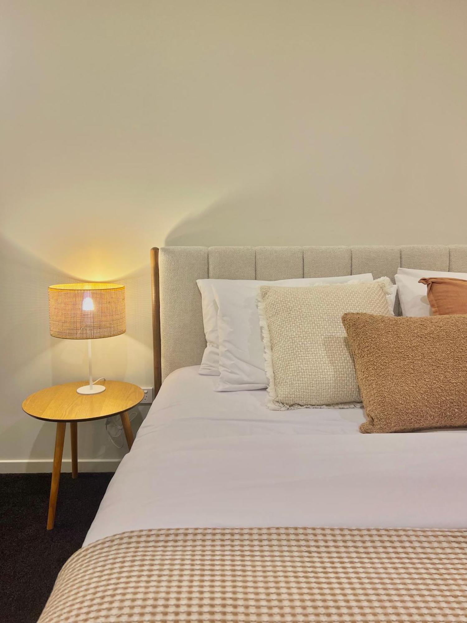 Harbour Towers, Newcastle'S Elite Apartment Stays, Free Parking & Tram Access Bagian luar foto