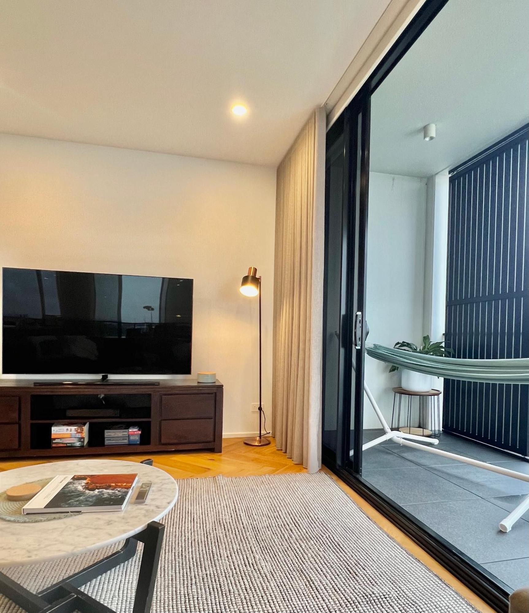 Harbour Towers, Newcastle'S Elite Apartment Stays, Free Parking & Tram Access Bagian luar foto