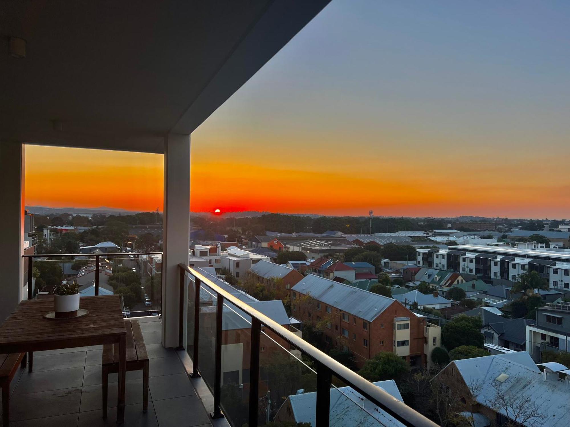 Harbour Towers, Newcastle'S Elite Apartment Stays, Free Parking & Tram Access Bagian luar foto