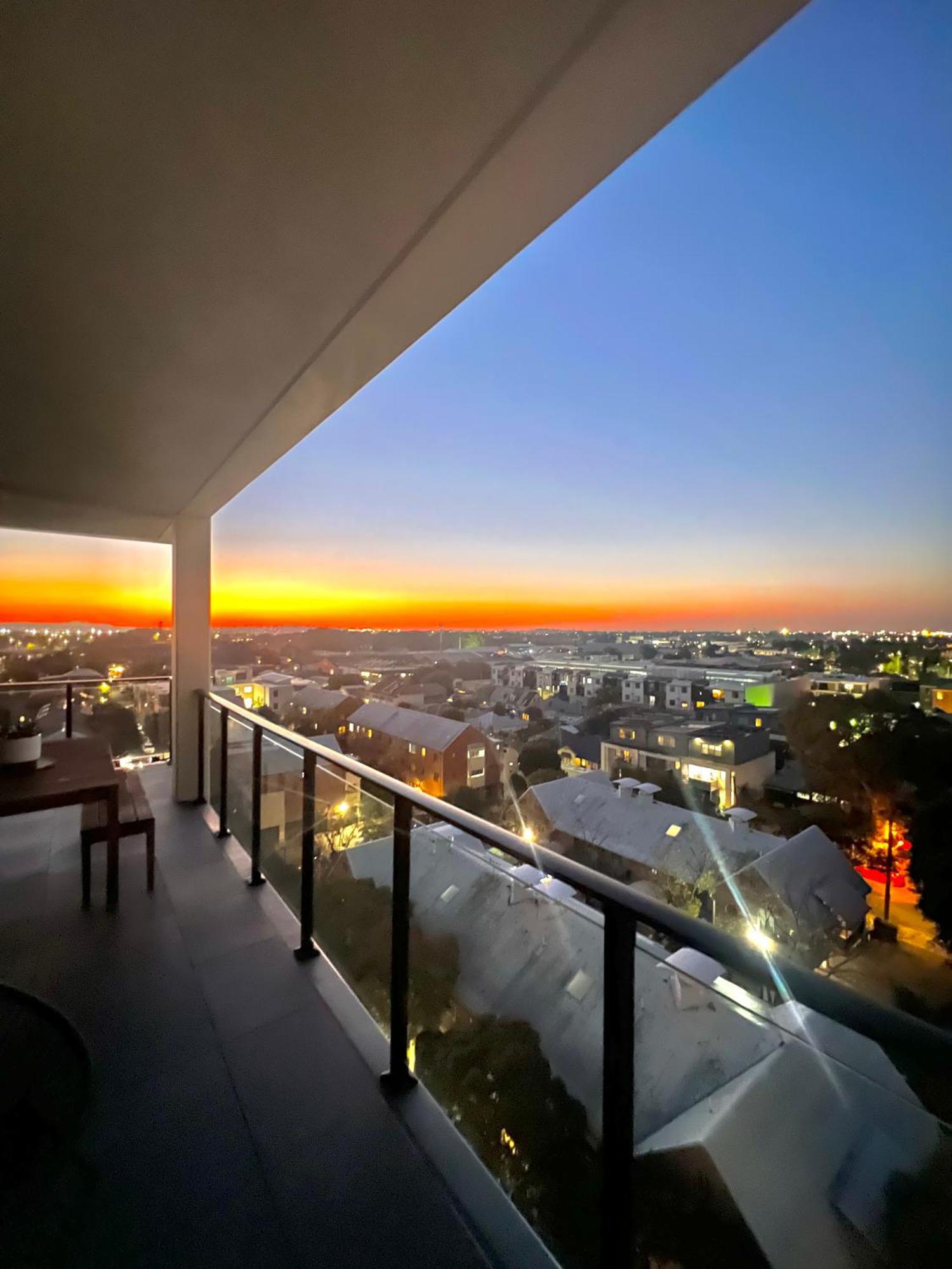 Harbour Towers, Newcastle'S Elite Apartment Stays, Free Parking & Tram Access Bagian luar foto